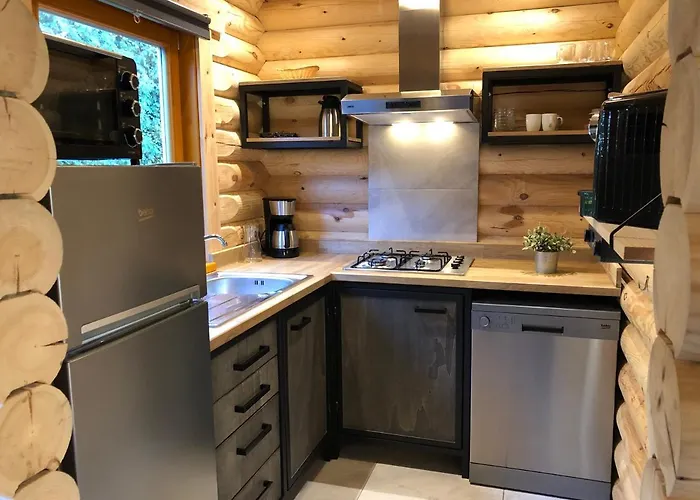 Boomstamhuis High Chaparral منتزه العطل