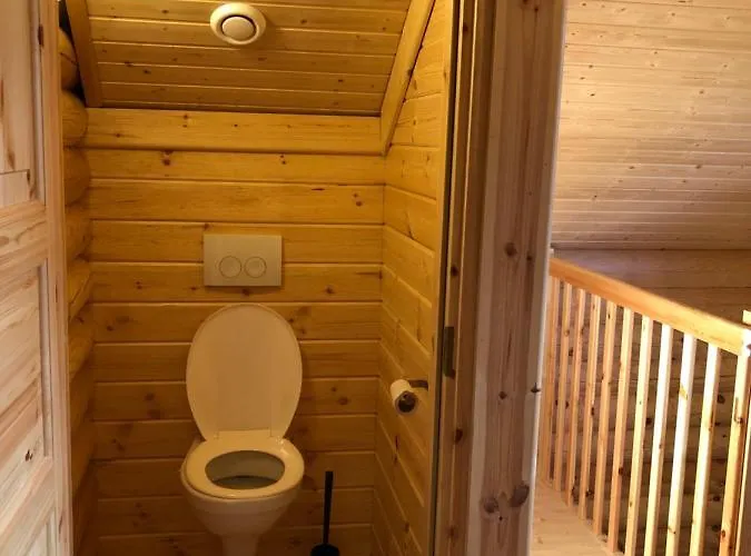 Boomstamhuis High Chaparral * Oorsbeek